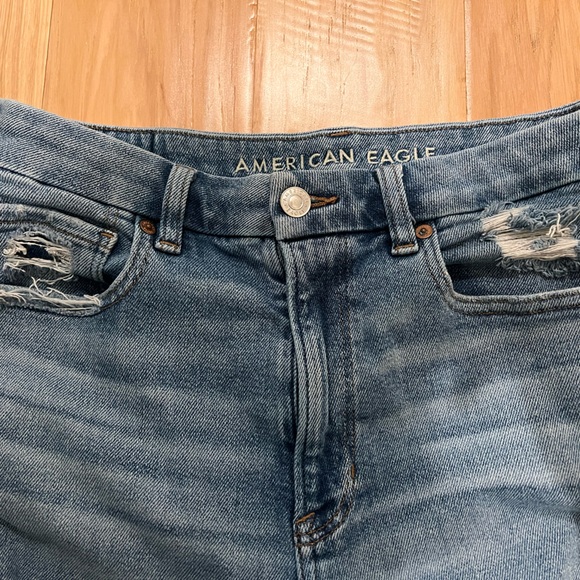 American Eagle Women’s Curvy Mom Jean - Picture 2 of 6
